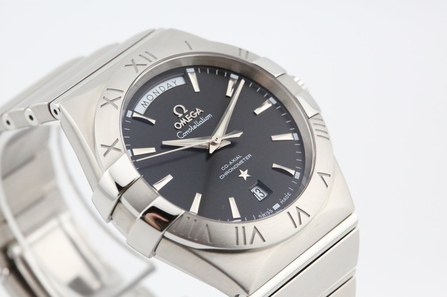 Omega Constellation "Day-Date"