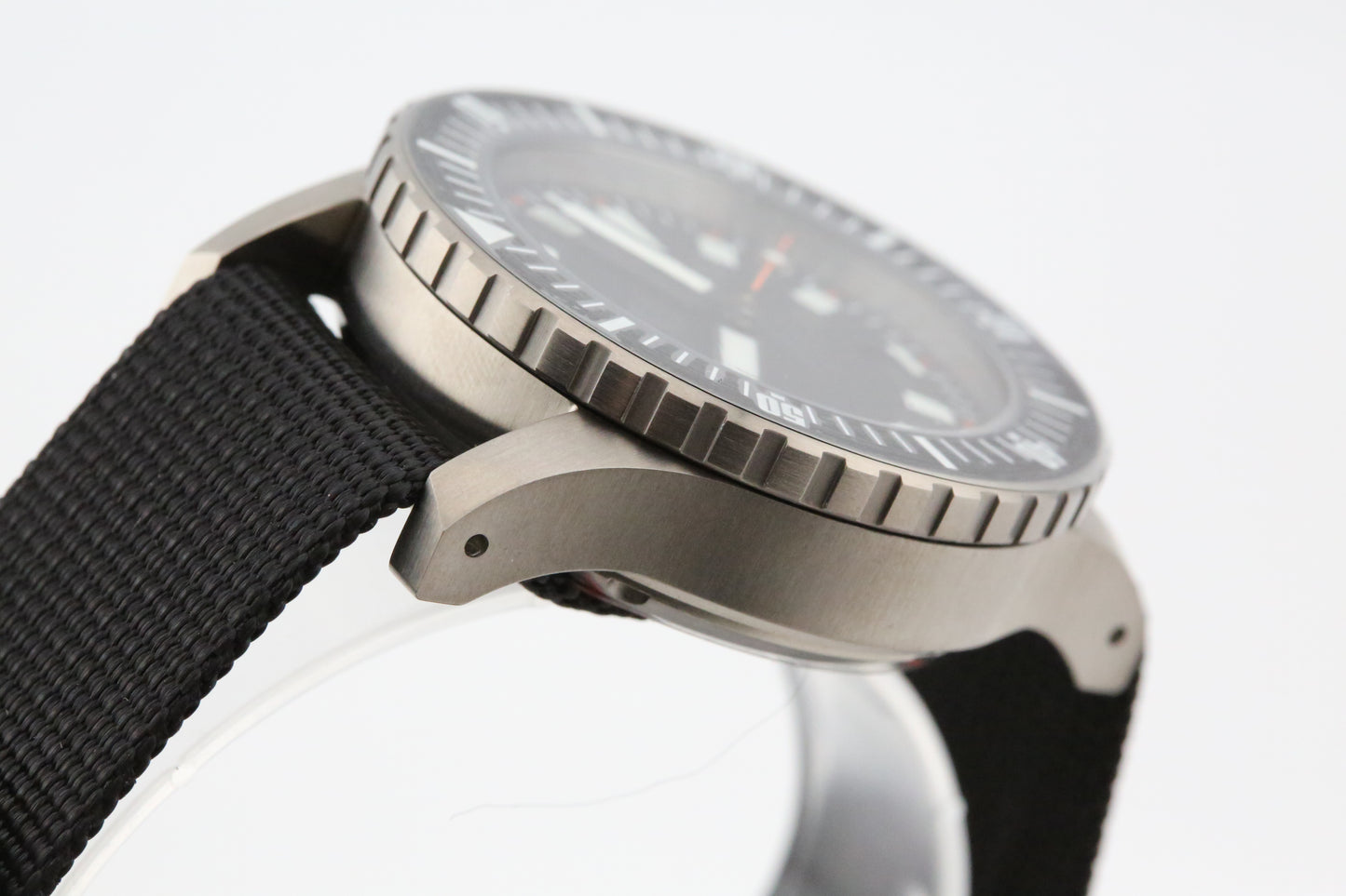 Helm Vanuatu Titanium