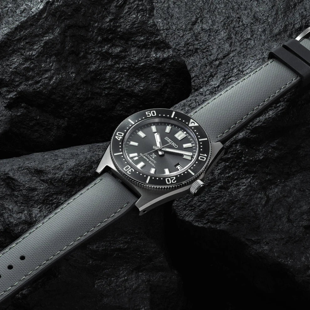 Artem HydroFlex™ Grey Hybrid FKM Watch Strap with Grey Stitching